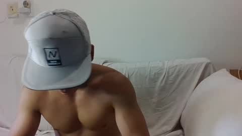 Snapshot of kinftt chatting on February 10, 2:48 pm kinftt online show from February 10, 2:48 pm