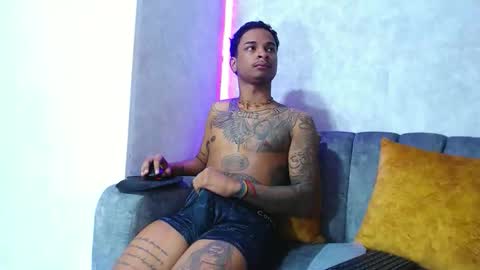 king__boy_ online show from January 9, 1:11 am