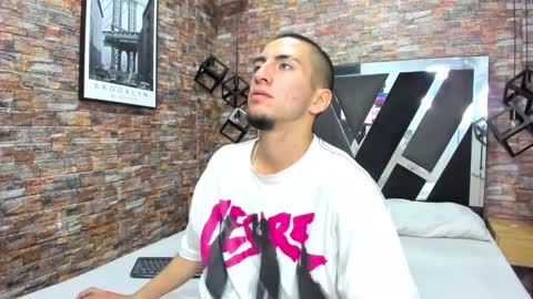 Snapshot of king_dante_ chatting on January 7, 8:42 pm King Dante online show from January 7, 8:42 pm