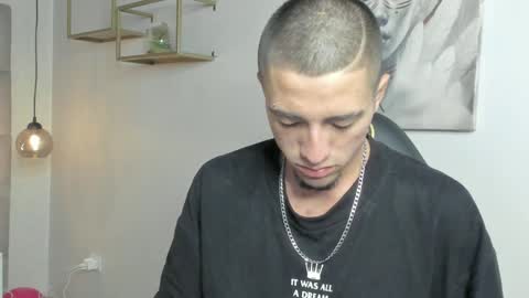Snapshot of king_dante_ chatting on December 31, 5:29 pm King Dante online show from December 31, 5:29 pm