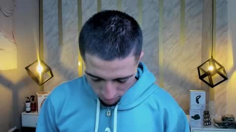 Snapshot of king_dante_ chatting on February 15, 9:17 pm King Dante online show from February 15, 9:17 pm