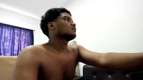 Snapshot of king_men2 chatting on September 28, 5:44 pm king_men2 online show from September 28, 5:44 pm