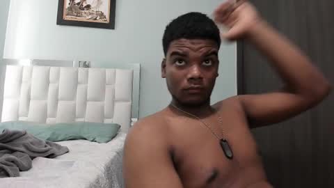 Snapshot of king_men2 chatting on February 9, 3:45 pm king_men2 online show from February 9, 3:45 pm