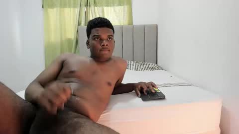 Snapshot of king_men2 chatting on February 28, 8:28 pm king_men2 online show from February 28, 8:28 pm