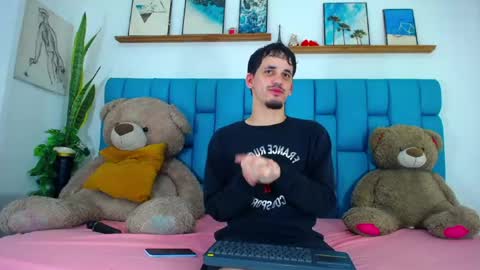 king voy online show from March 24, 5:12 am