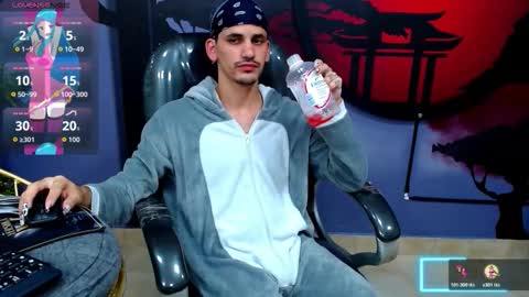 Snapshot of king_voy chatting on October 22, 3:32 am king voy online show from October 22, 3:32 am