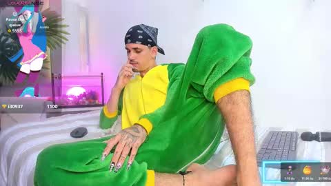 Snapshot of king_voy chatting on October 19, 10:46 pm king voy online show from October 19, 10:46 pm