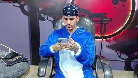 Snapshot of king_voy chatting on October 28, 9:17 pm king voy online show from October 28, 9:17 pm