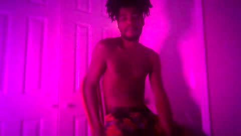 Snapshot of kingalmighty01 chatting on October 28, 9:12 am King Almighty01 online show from October 28, 9:12 am