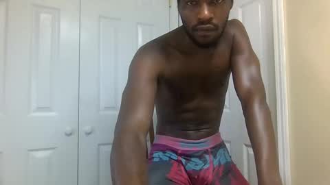 Snapshot of kingalmighty01 chatting on October 27, 7:21 am King Almighty01 online show from October 27, 7:21 am