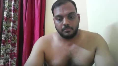 kingalpines1 online show from May 26, 6:26 pm