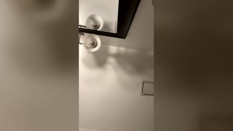 kingbeezy14 online show from December 23, 7:39 am