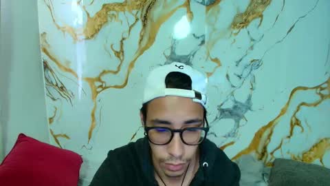 kingdanny_8 online show from March 16, 5:17 pm