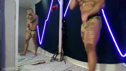 Snapshot of kingemul chatting on October 29, 12:13 am Emul King online show from October 29, 12:13 am