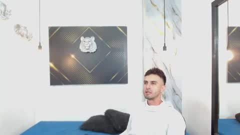 KING  online show from April 26, 3:59 am