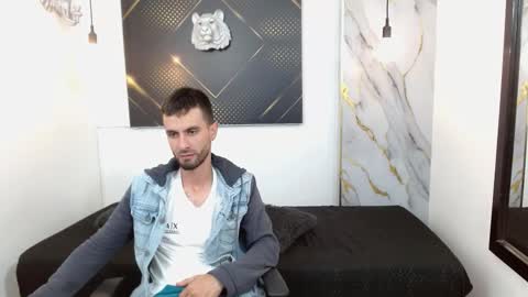 KING  online show from March 20, 3:43 am