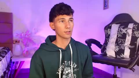  A L E X  online show from October 4, 9:03 am