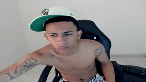 DOMINANT ALPHA KINGS online show from April 28, 1:27 pm