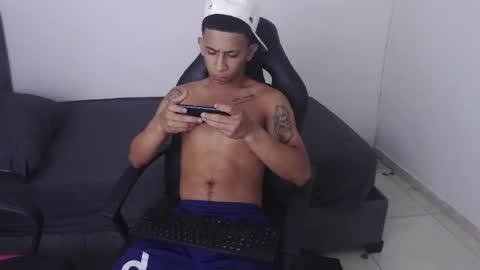DOMINANT ALPHA KINGS online show from April 27, 3:58 am