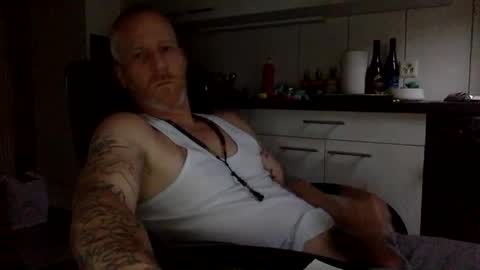 kingsize online show from January 2, 2:02 pm