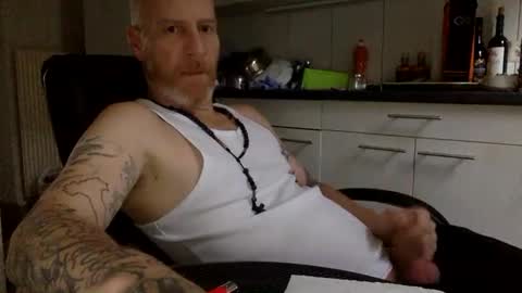 kingsize online show from December 30, 12:42 pm