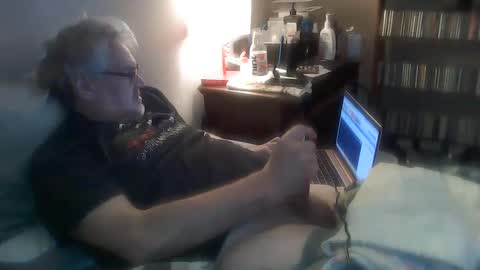 Snapshot of kingtongue10 chatting on January 10, 1:52 pm kingtongue10 online show from January 10, 1:52 pm