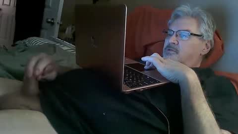 Snapshot of kingtongue10 chatting on January 19, 1:01 pm kingtongue10 online show from January 19, 1:01 pm
