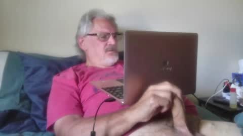 kingtongue10 online show from June 11, 8:40 pm