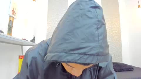   online show from September 18, 5:59 pm