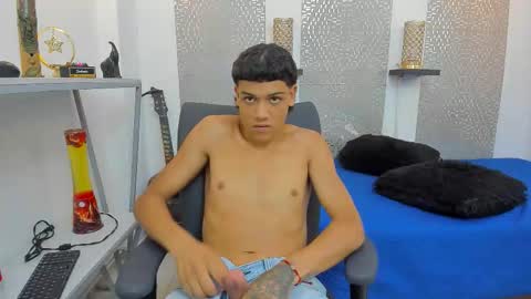 Snapshot of kinky_spice69 chatting on September 26, 7:11 pm online show from September 26, 7:11 pm