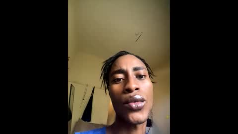 Snapshot of kinkybby_ chatting on October 14, 12:01 pm kinkybby_ online show from October 14, 12:01 pm