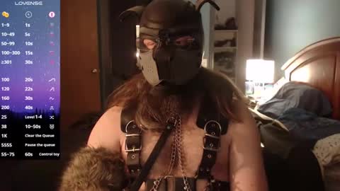 Snapshot of kinkywolf87 chatting on January 6, 6:47 am kinkywolf87 online show from January 6, 6:47 am