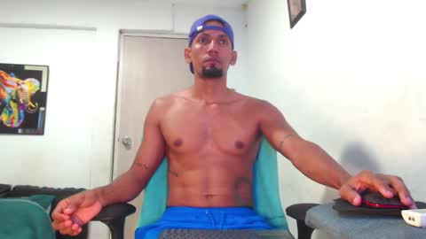 Snapshot of kiran_01 chatting on February 1, 10:55 pm kiran_01 online show from February 1, 10:55 pm