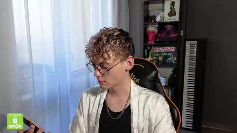 Snapshot of kirill_20_cm chatting on September 21, 8:47 am Kirill and Andrey online show from September 21, 8:47 am