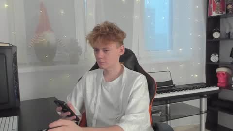 Snapshot of kirill_20_cm chatting on January 13, 1:39 pm Kirill and Andrey online show from January 13, 1:39 pm