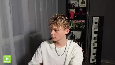 Snapshot of kirill_20_cm chatting on September 19, 12:02 am Kirill and Andrey online show from September 19, 12:02 am