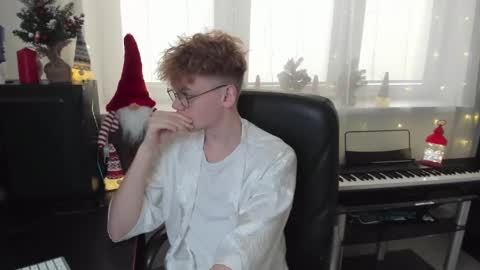 Snapshot of kirill_20_cm chatting on December 25, 12:47 pm Kirill and Andrey online show from December 25, 12:47 pm