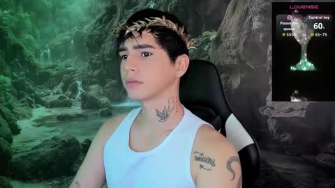 kiss_whitee online show from March 19, 12:30 pm