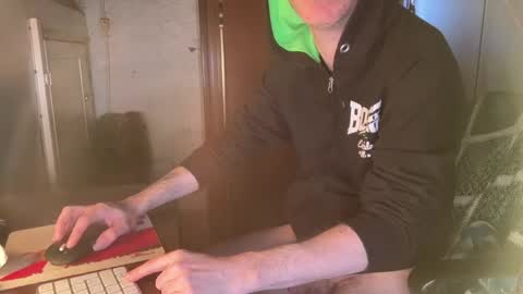 kissofbanned1983 online show from May 20, 10:33 am