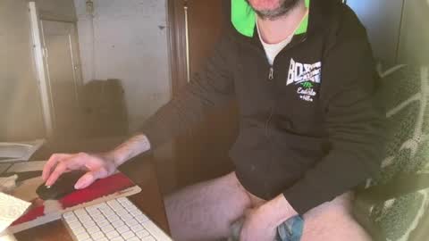 kissofbanned1983 online show from March 26, 10:30 am