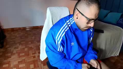 kite__ online show from April 21, 11:38 am