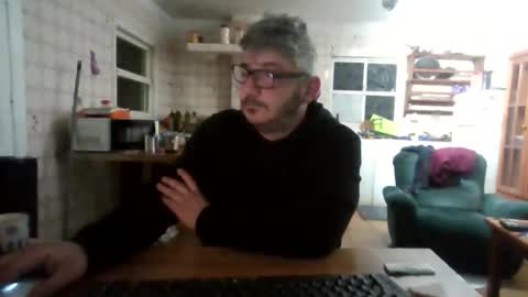 kitoss_40 online show from February 28, 7:35 pm