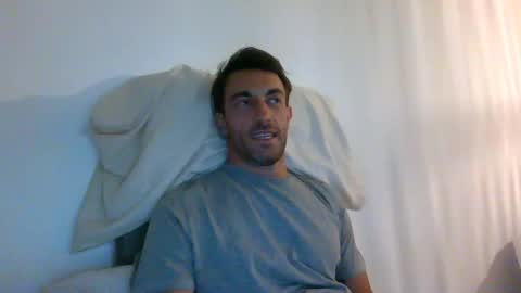 Snapshot of kitosssss chatting on December 17, 4:12 am Steve Cocks online show from December 17, 4:12 am