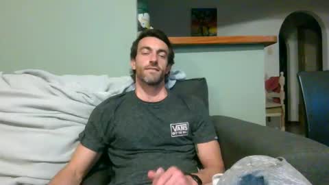 Snapshot of kitosssss chatting on October 4, 12:05 am Steve Cocks online show from October 4, 12:05 am