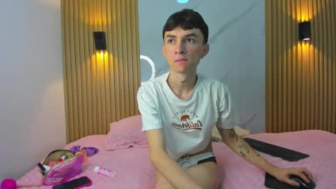 kitty_gill online show from December 23, 5:32 pm