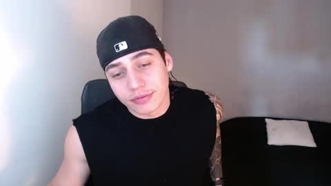 kiyo__ online show from April 1, 7:00 pm