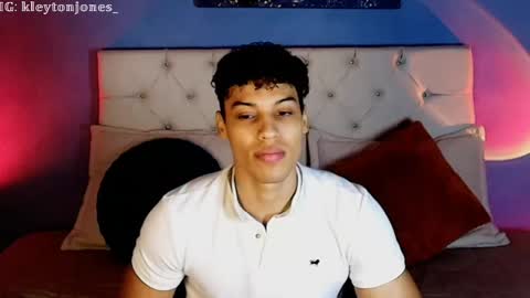 klaton__ online show from May 11, 8:17 pm