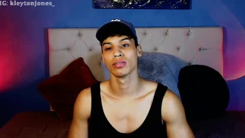 klaton__ online show from May 6, 2:12 am