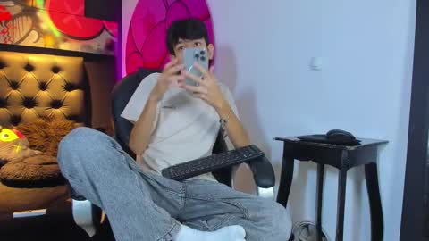 Snapshot of klaus_sunrise_xx chatting on October 20, 6:50 am KLAUS online show from October 20, 6:50 am