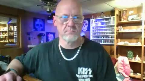 MrKleeen online show from February 28, 7:51 am